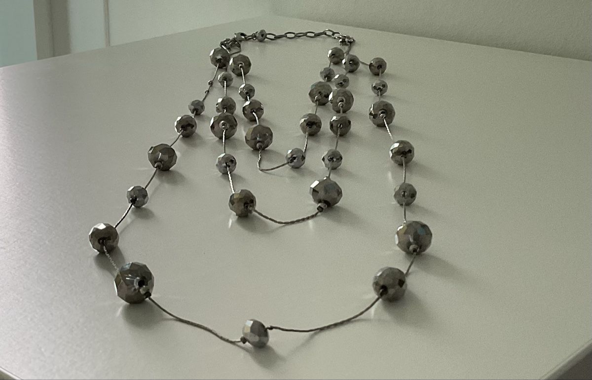 Catenine: Elegante anthrazitfarbene Kette – Usato da Basel venduto da cat_sq5m 1