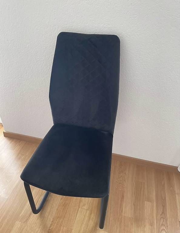 Sedie: 4x schwarze Samtstühle  – Usato da Urdorf venduto da sha_nk9v 1