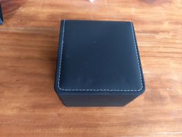 6x Schwarze Uhrenboxen - coffret noir pour montre