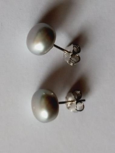 Orecchini pendenti & Orecchini a lobo: Perlen Ohrstecker Silber 925 rhodiniert – Nuovo e nell'imballaggio originale da Winistorf venduto da acreativ2