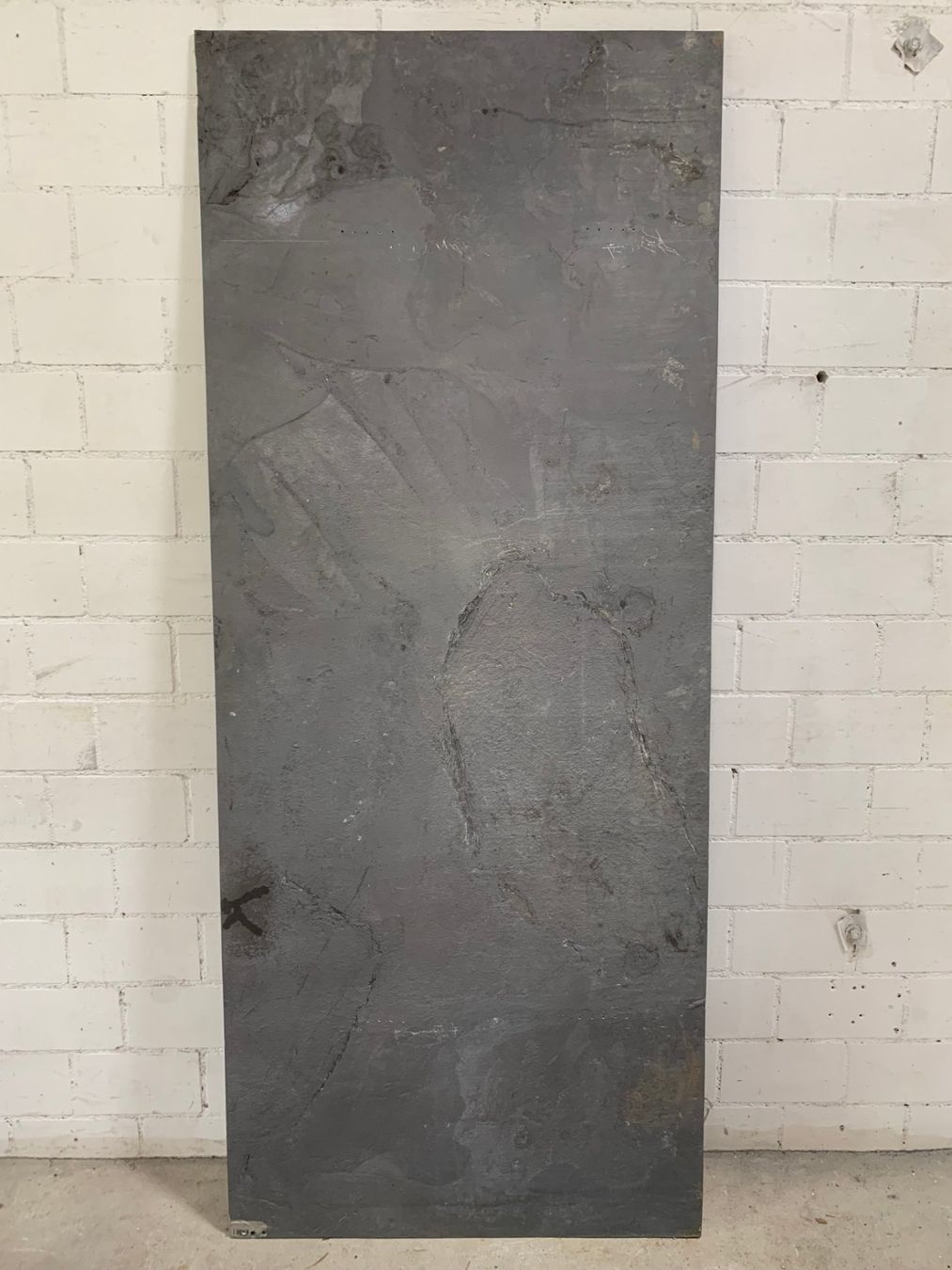 Servierplatten: Grosse Metallplatte Aluminium mit genialer Oberfläche 70er – Gebraucht aus Wallisellen von zappenduster 4