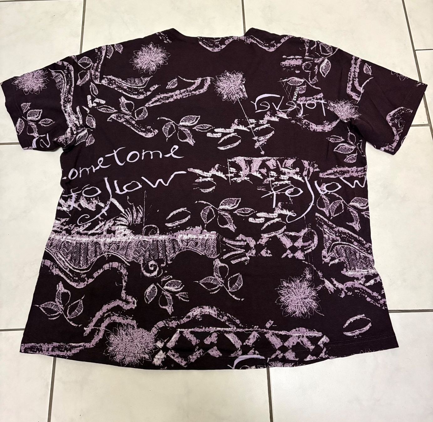 T-shirts: T-Shirt – Neuf (Voir description) à Basel par tif_m2h6 1