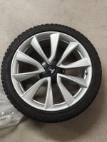 Tesla Model 3 19" Sport Winterräder – Pirelli Sottozero 3