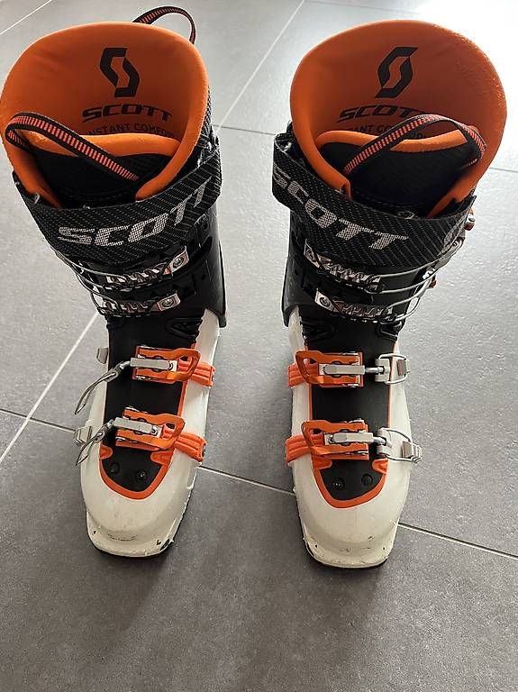 Chaussures hommes: Chaussures ski/rando Scott taille 26.5 – D'occasion à Moutier par Linou
