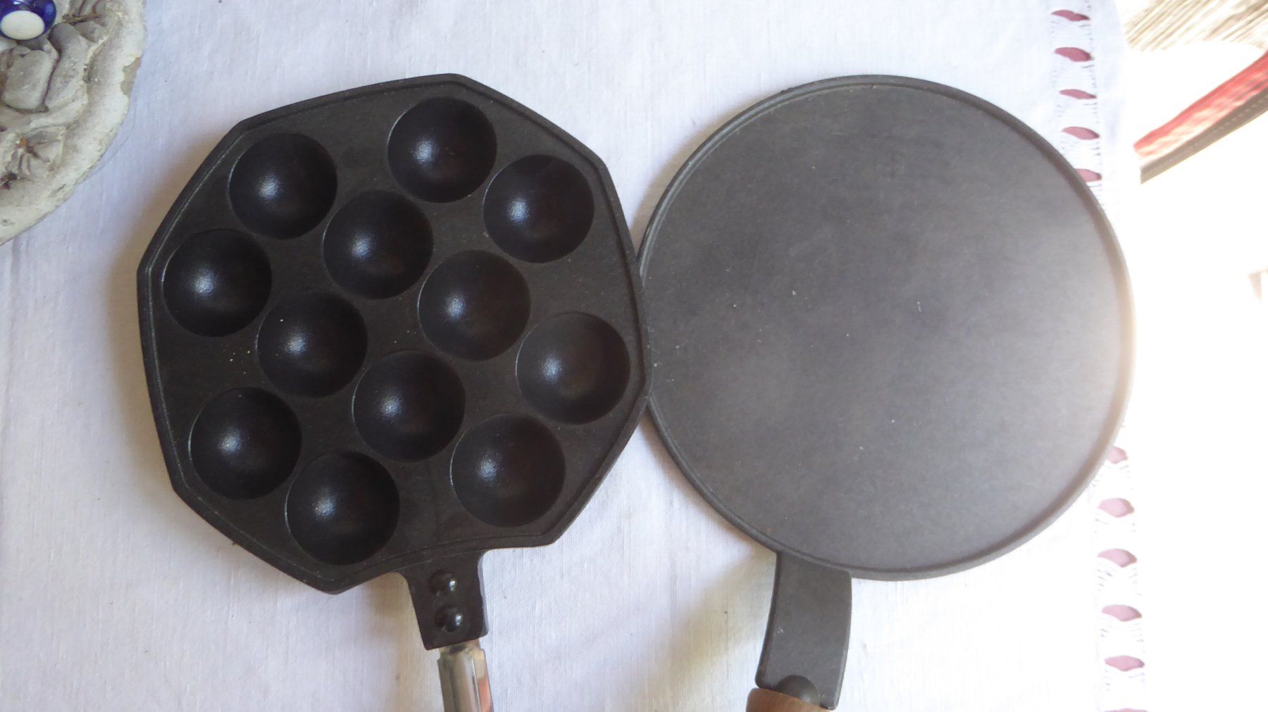 Kisag Küchengeräte: 2 Waffeleisen 1 KISAG – Gebraucht aus Sargans von Benziner 1