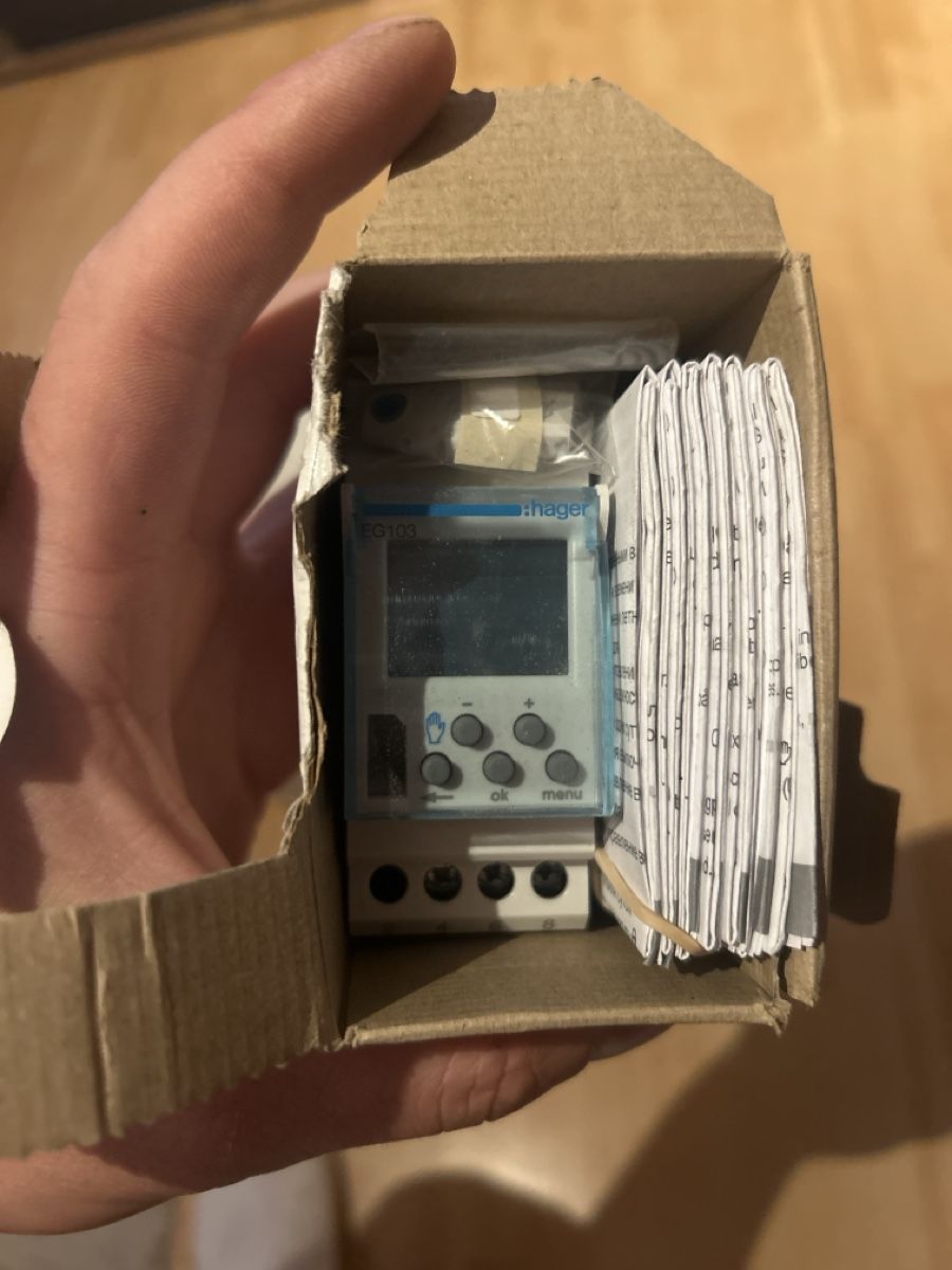 Hager Elektronikbauteile: Hager Schaltuhr / Time Switch neu – Neu (gemäss Beschreibung) aus Fischenthal von Victoria_fischenthal 1