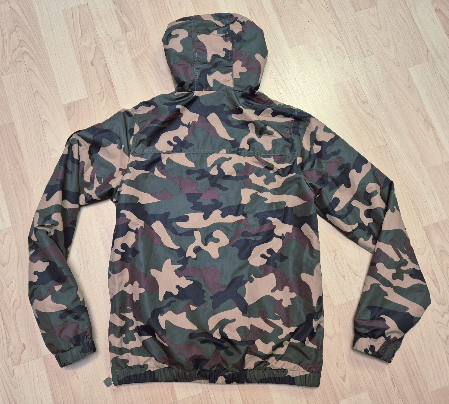 Ellesse Jacken: Ellesse Camouflage Jacke Unisex Grösse S – Neu (gemäss Beschreibung) aus St. Gallen von CaliSunshine 1
