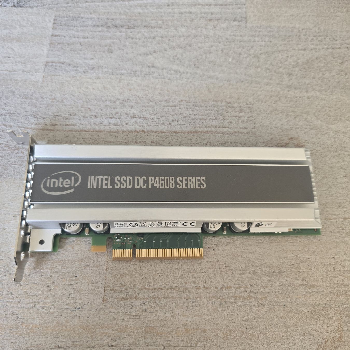 Intel Harddisks: Intel SSD DC P4608 Series 6.4TB – Gebraucht aus Aesch BL von Pina2021