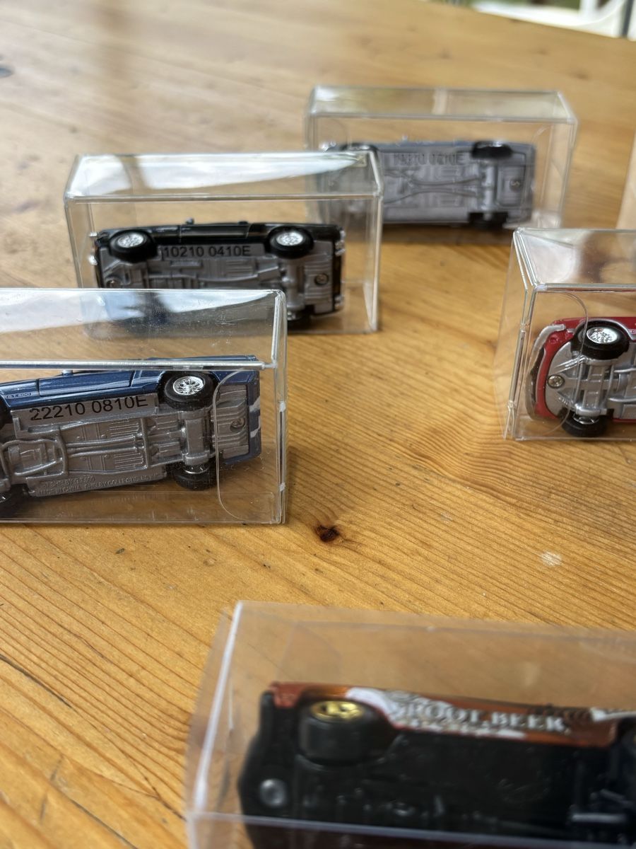 Shelby Collectibles Modellini d'auto: Modellautos im Set, verschiedene Farben, neuwertig – Nuovo (secondo la descrizione) da Rüschlikon venduto da ArnaudEichenberger 6