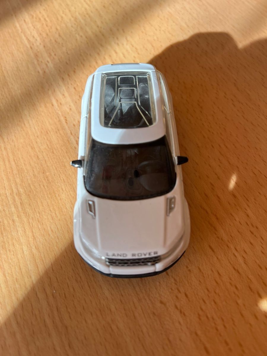 Land Rover Modellini d'auto: Land Rover Evoque Miniatur, weiss – Usato da Wiggen venduto da Antoniotto 2