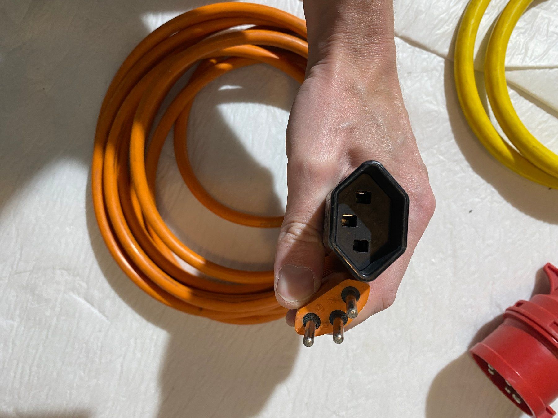 Cavi: Adapter Set Überganskabel CEE16 CEE32 Typ15 Typ25 Typ12 T23 – Usato da Reinach BL venduto da Herzogtech 4