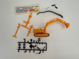 H0 Kibri 10142 Liebherr Raupenbagger mit Tieflöffelgreifer