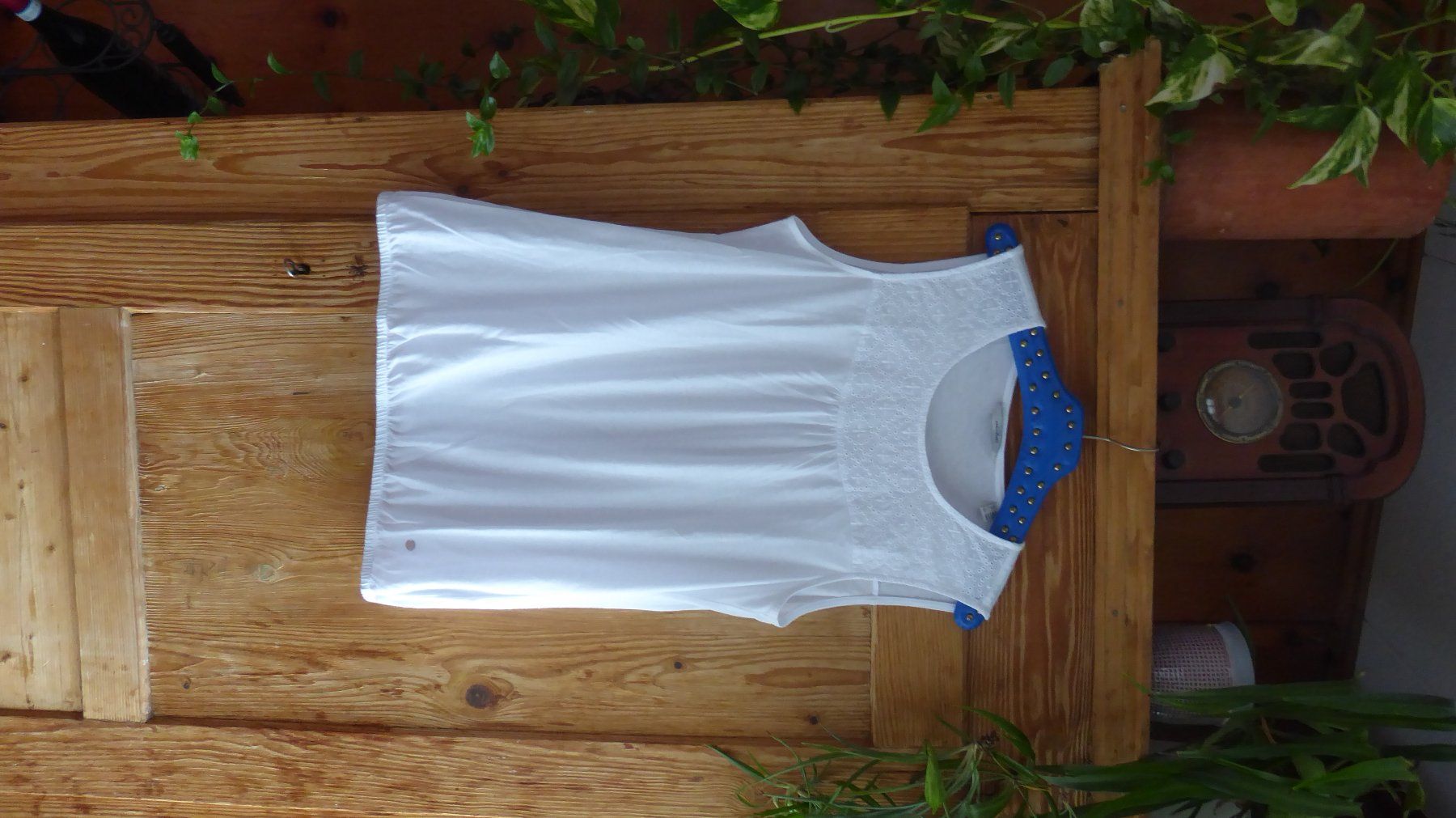 T-shirt: Schönes Tshirt Gr 42 essentials TCM – Usato da Sargans venduto da Benziner 3