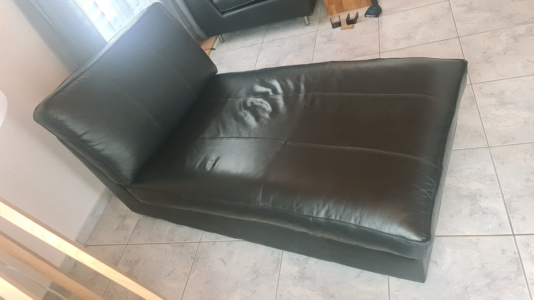 Ikea Divani: Ikea KIVIK Sofa Récamiere Leder schwarz – Usato da Ried-Muotathal venduto da Ranax 1