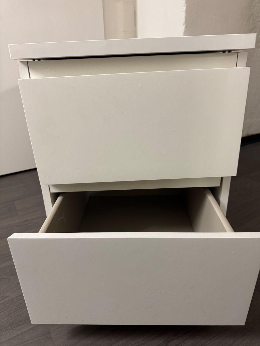 Cassettiere: Chest of 2 drawers, white – Usato da Zürich venduto da let_l7hl 1