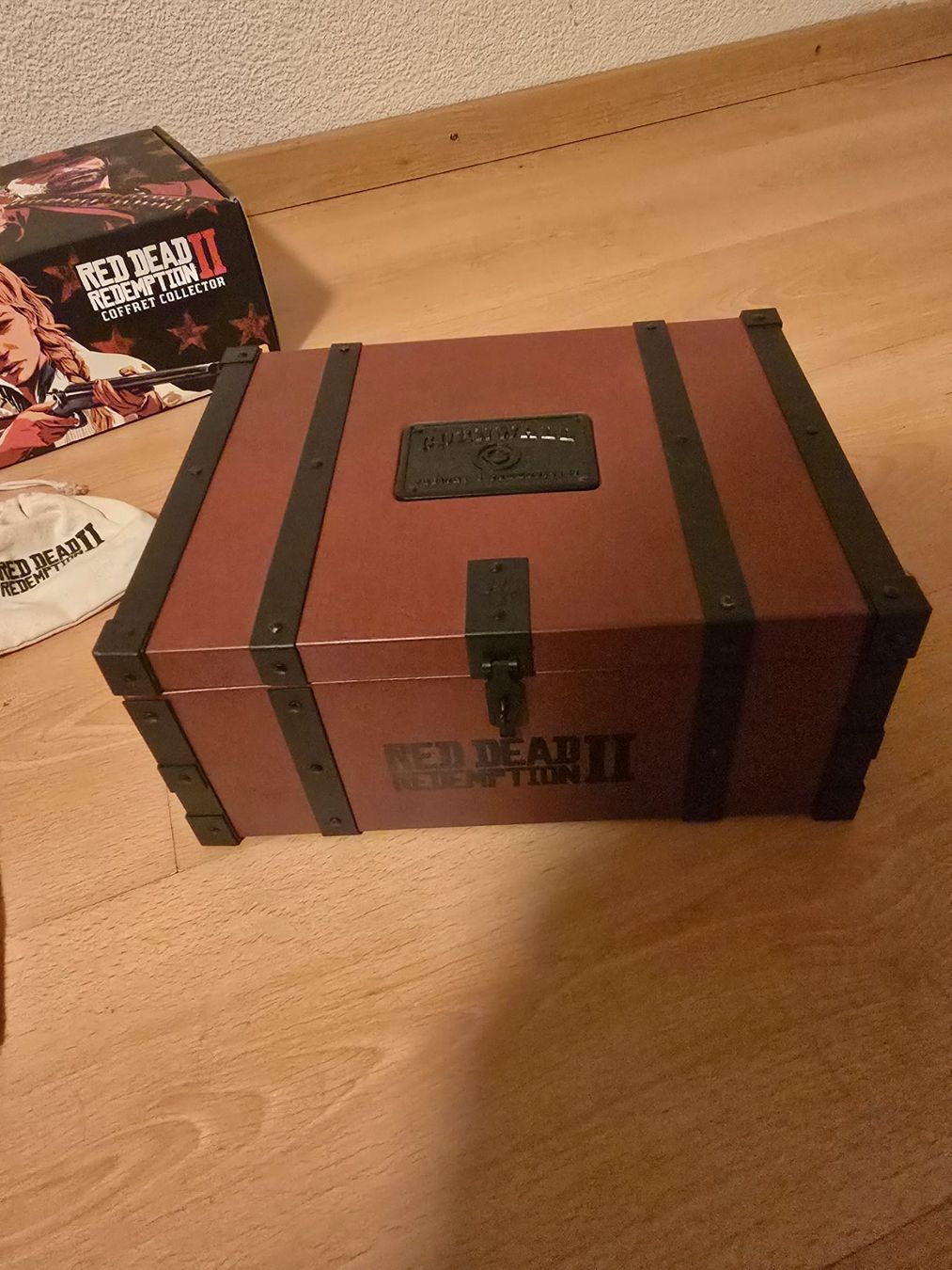 Giochi: Red Dead Redemption 2 coffret collector + ultimate + GuideFR – Usato da Neyruz FR venduto da cos_rl7f 6