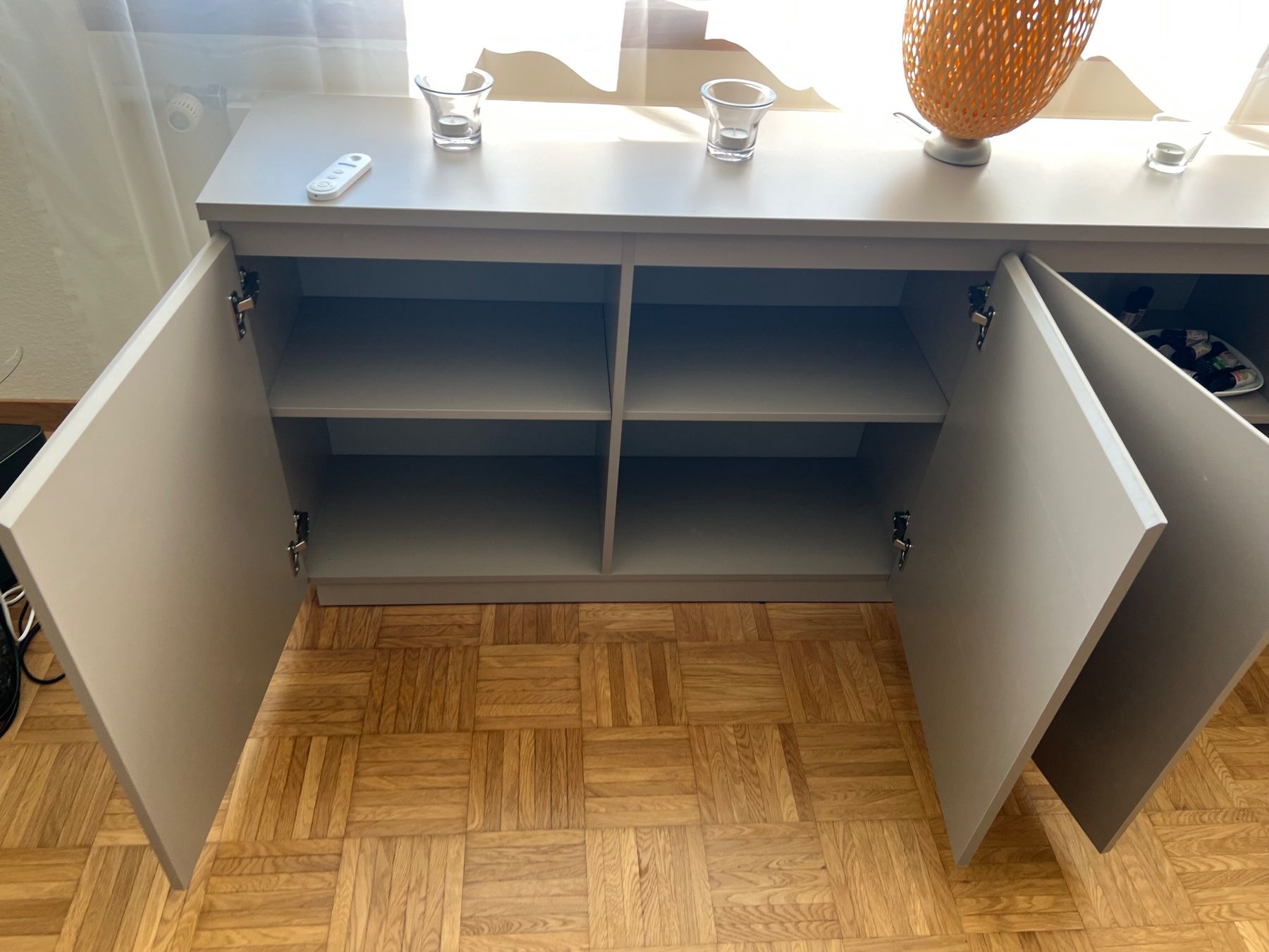 Commodes: Sideboard , wie neu nur 3 Monate alt – D'occasion à Bergdietikon par JJockey 2