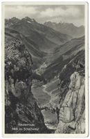 Klausenroute.  Blick ins Schächtal