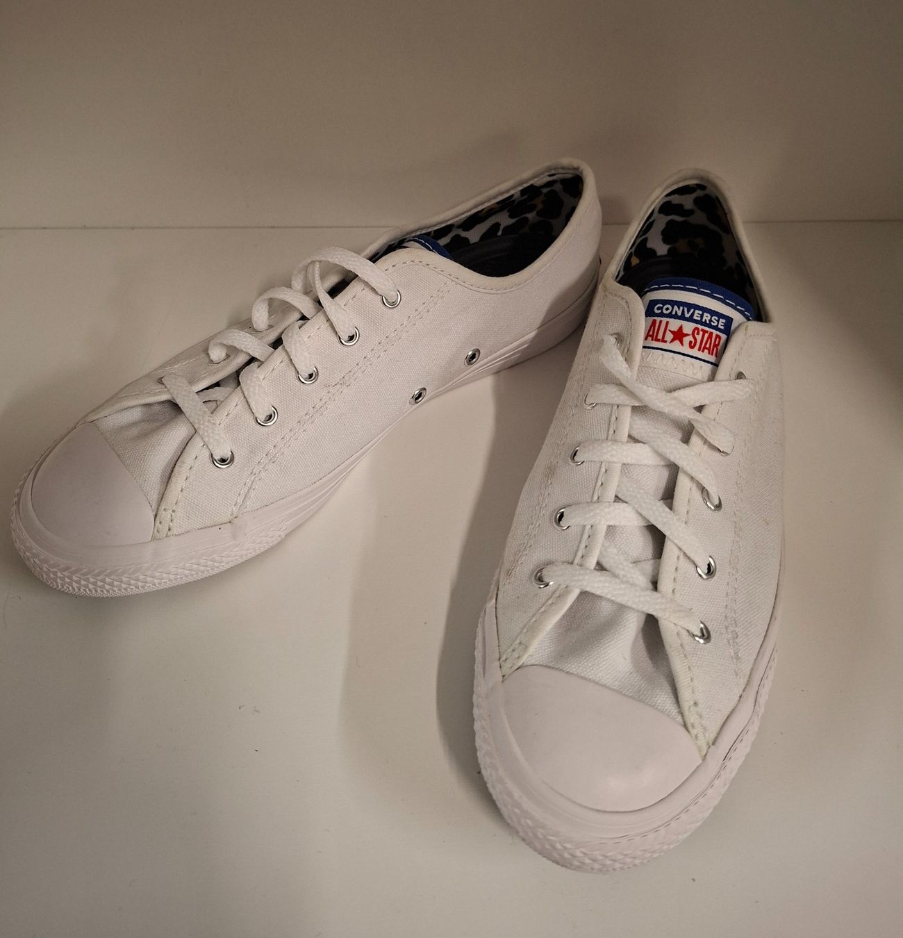Converse Scarpe da donna: Converse All Star Sneaker Gr. 37 – Nuovo (secondo la descrizione) da hombrechtikon venduto da Marijo