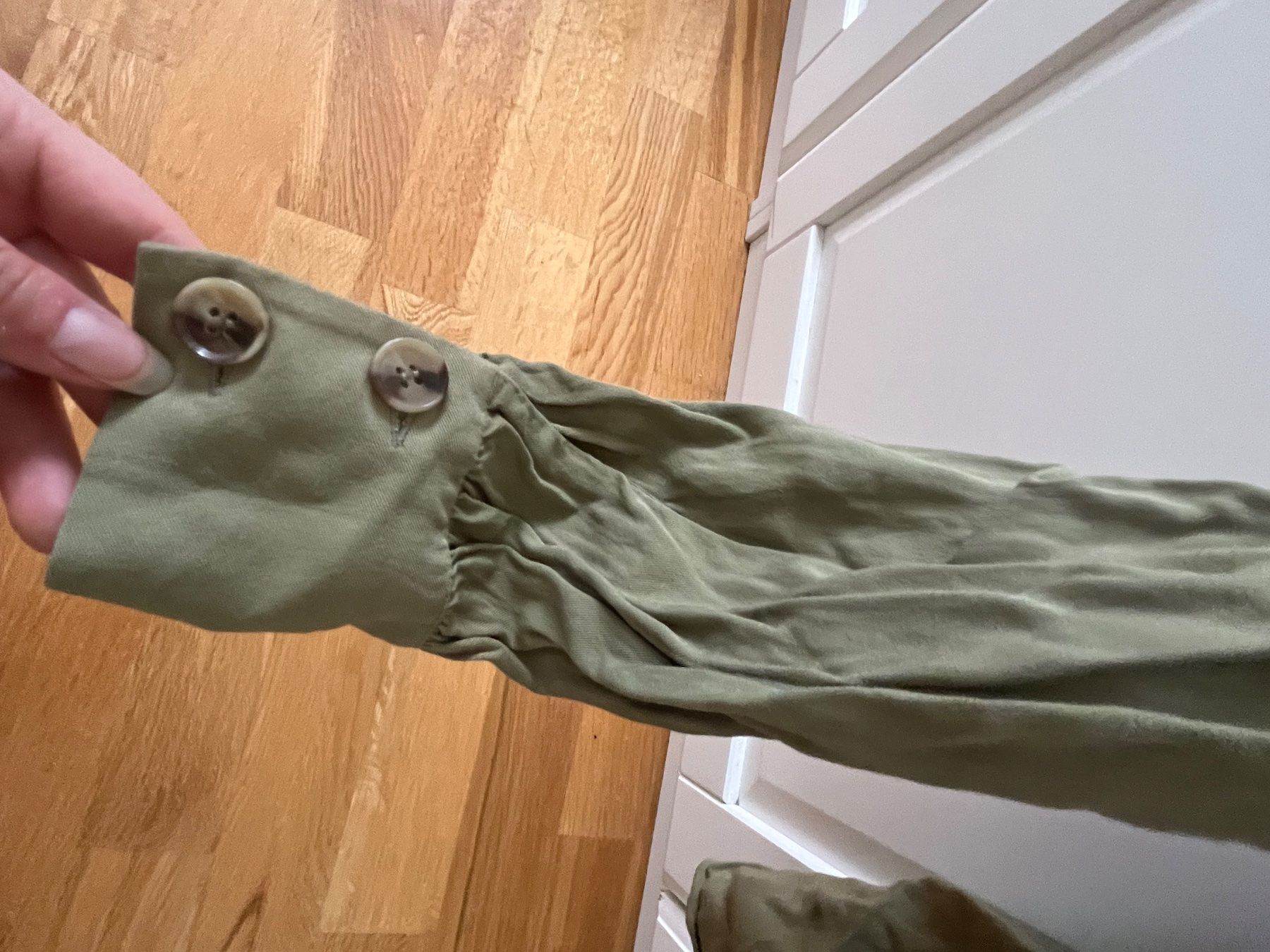 Na-kd Camicette: Bluse in Olivegrün, Grösse S – Nuovo (secondo la descrizione) da Arlesheim venduto da Eli_77 2