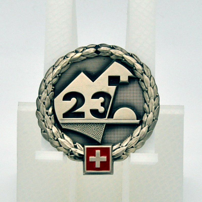 Schweizer Armee Placchette & Badge: Béretemblem Festungsbrigade 23 – Usato da Uerkheim venduto da fabulafero