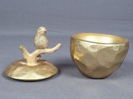 Goldene Deko -Dose mit Vogel