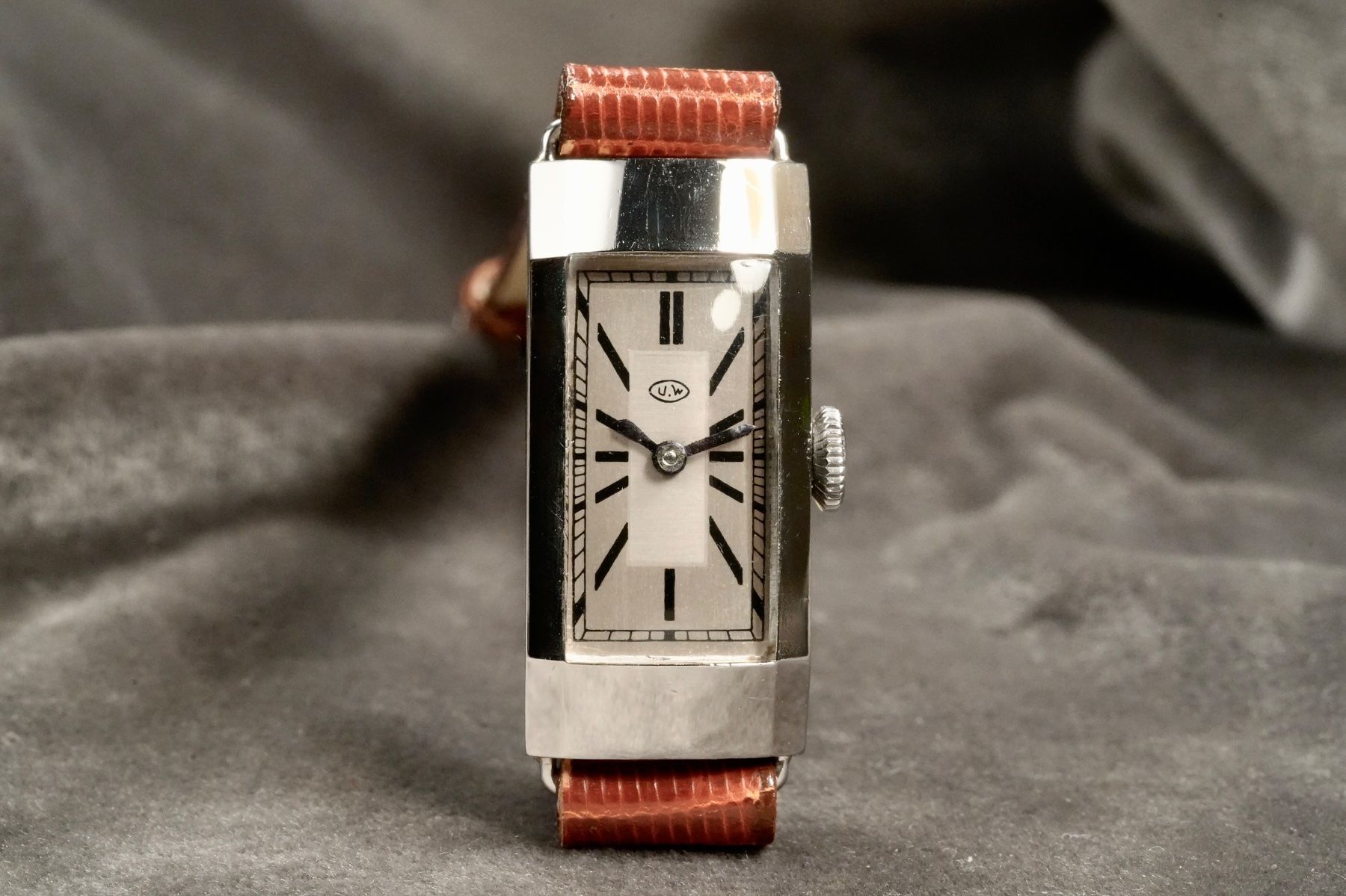Universal Genève Orologi: Universal Watch - Tank Rectangular Art-Deco Lady Steel Watch – Usato da Morcote venduto da chronoservice 1