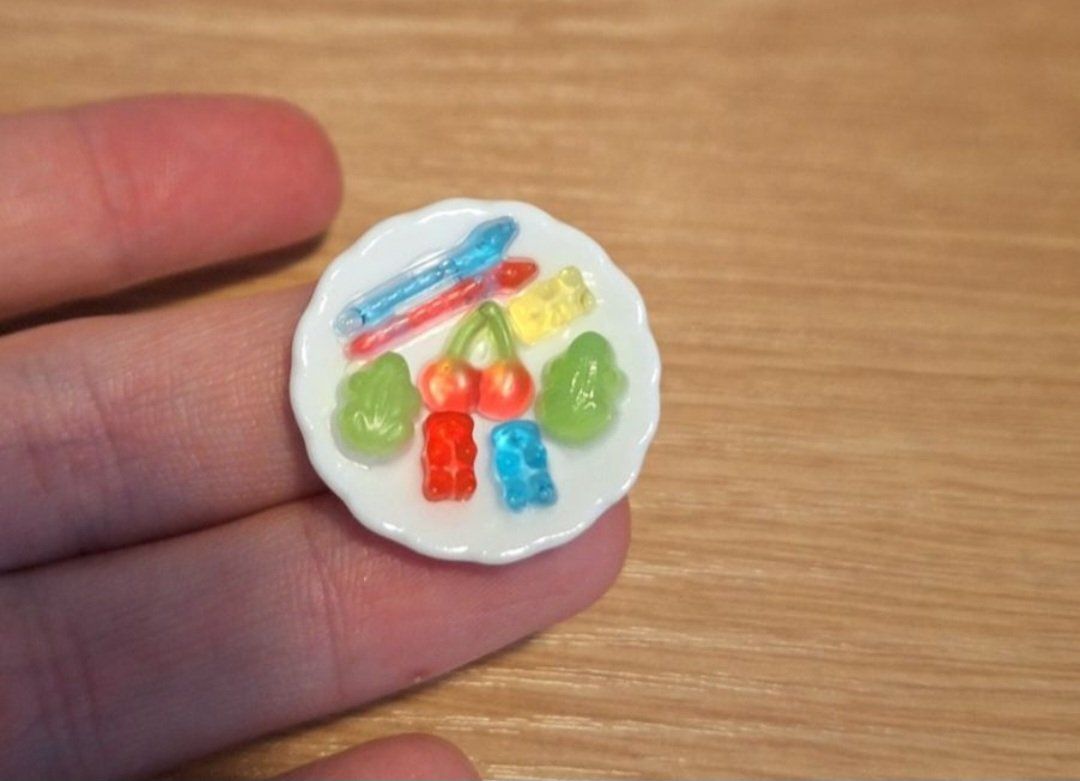 Case e mobili per bambole: Puppenhaus Haribo Gummibärchen – Nuovo (secondo la descrizione) da Zürich venduto da HandmadeTinyFood 1