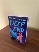 📚 „Deep End“ von Ali Hazelwood