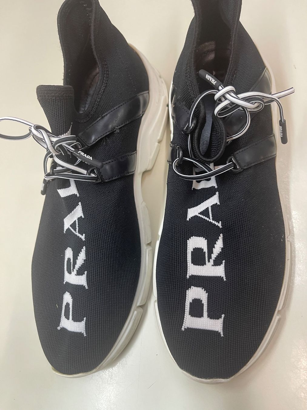 Prada Chaussures hommes: Prada Schuhe,Gr.40,5 , NP 395 – D'occasion à Bolligen par Aquella71