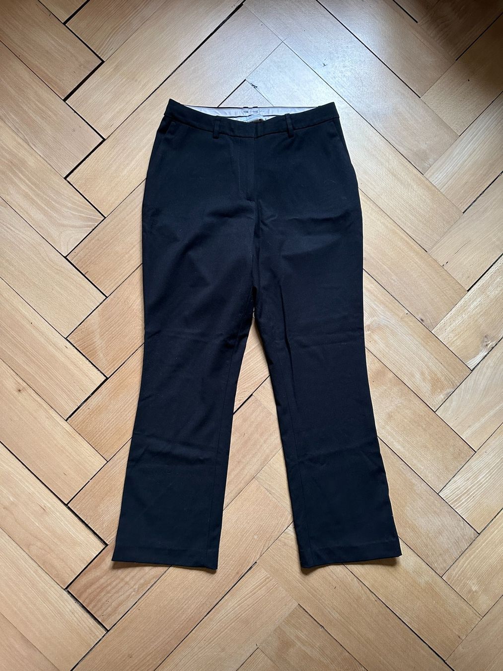 H&M Pantalons: Hose schwarz schlicht 34 – D'occasion à Zürich par Diazaio