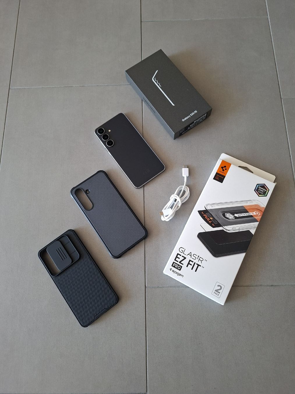 Samsung Telefoni cellulari / Smartphones: Samsung Galaxy S25FE – Nuovo (secondo la descrizione) da Teufenthal AG venduto da ChT. 1