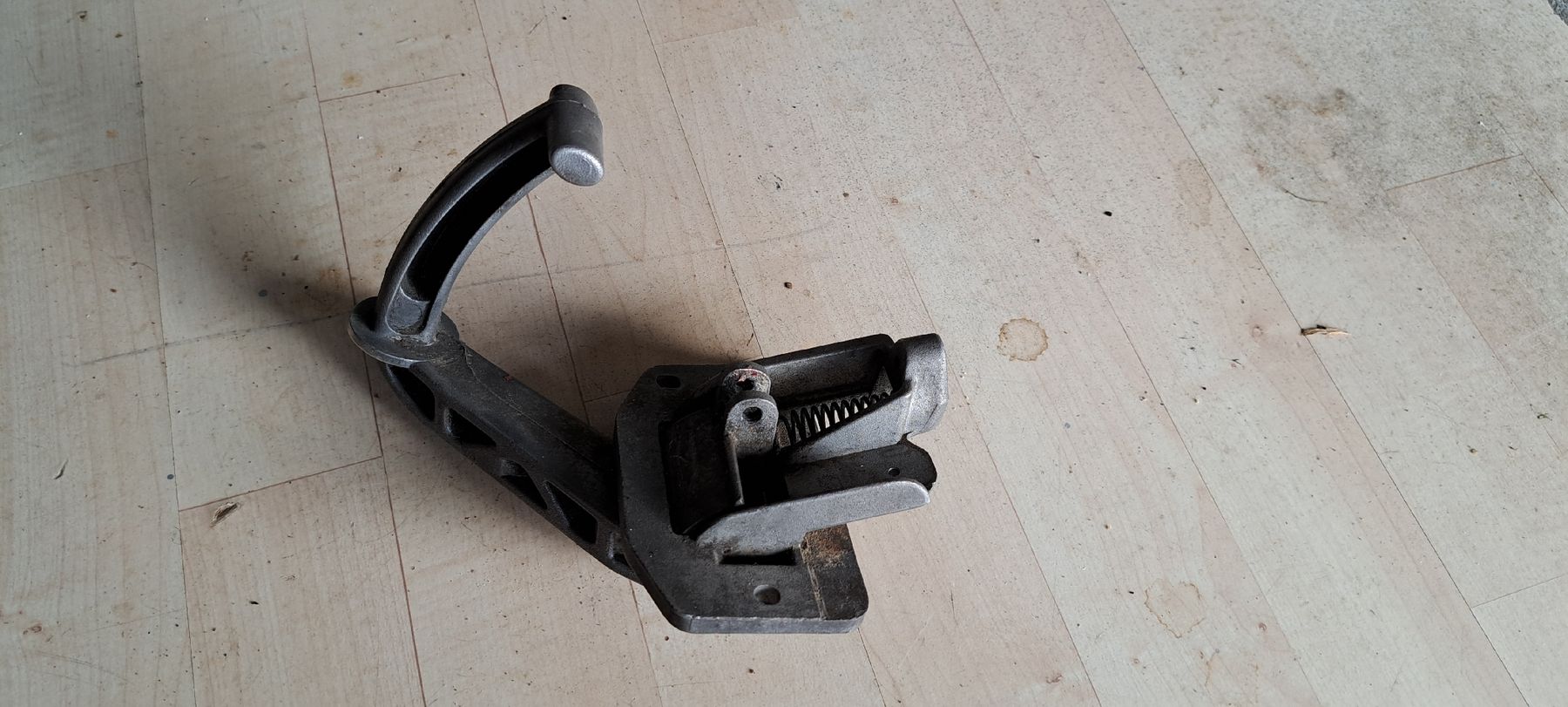 Vespa Alle Rollerersatzteile: Vespa Bremspedal – Gebraucht aus Füllinsdorf von Borgirosi 1
