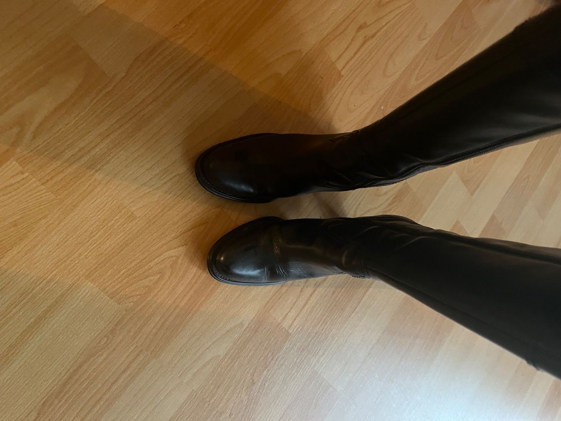 Scarpe da donna: Schwarze Lederstiefel Gr. 38 Bata – Usato da Zürich venduto da Carlo05101971 4