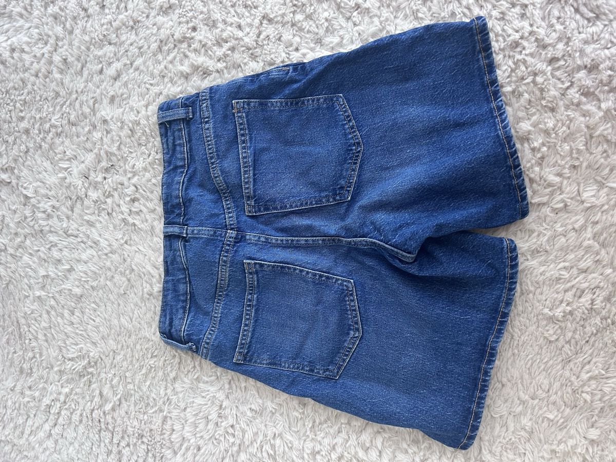 H&M Jeans: Jeans Shorts blau H&M Groesse 36 – Gebraucht aus Appenzell von wep 2