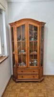 Vitrine Holz mit Glastüren