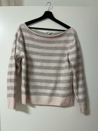 Gestreifter Pullover Subdued