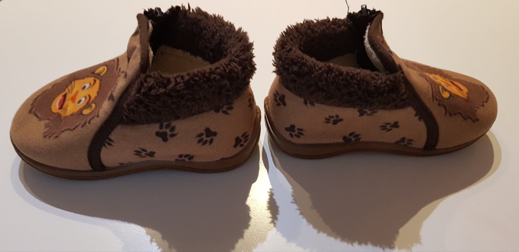Schuhe für Jungen: Finken, Hausschuhe Grösse 23 – Gebraucht aus Zürich von sb_t28m 1