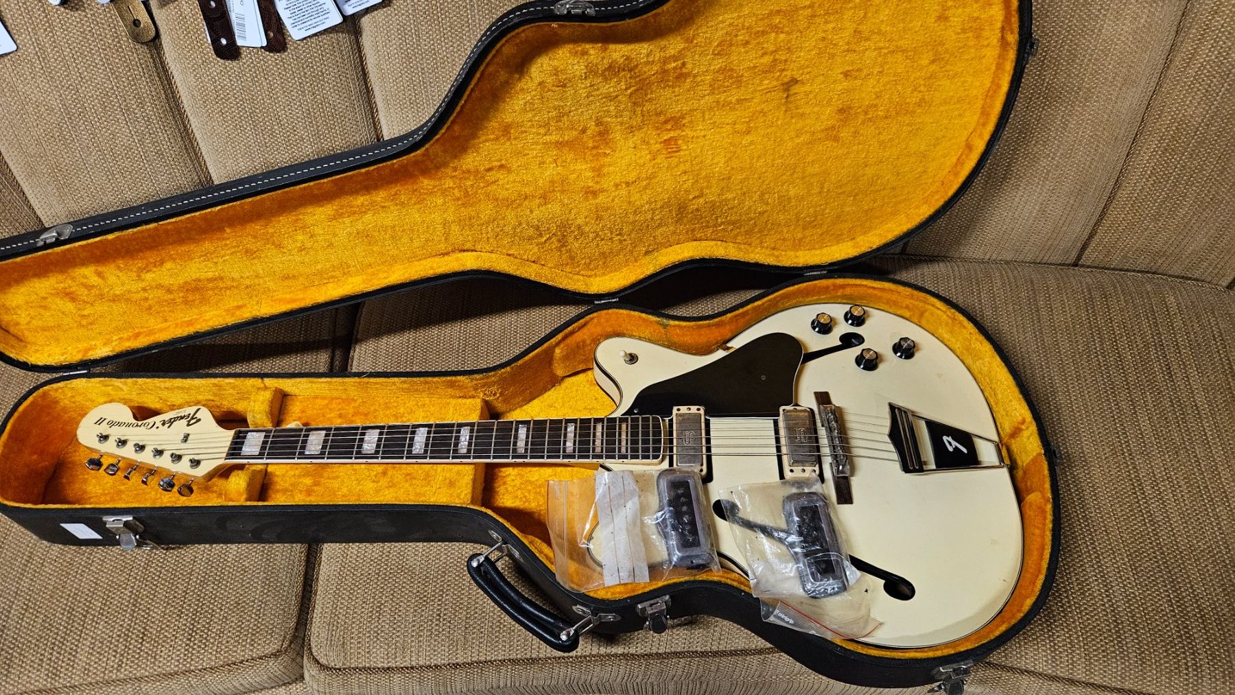 Fender Strumenti musicali: Fender Coronado ll 1966/67 – Usato da pieterlen venduto da AntonelloGuitars 1