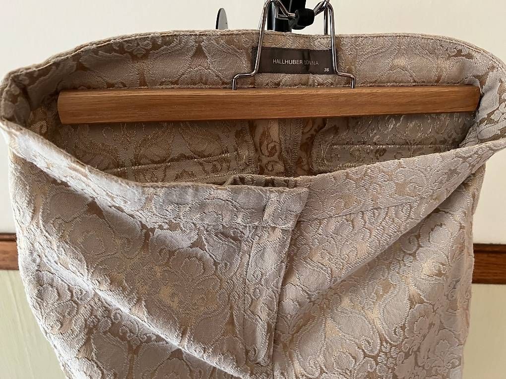 Pantaloni: Hallhuber Hose – Usato da Luzern venduto da HeleneXX 1