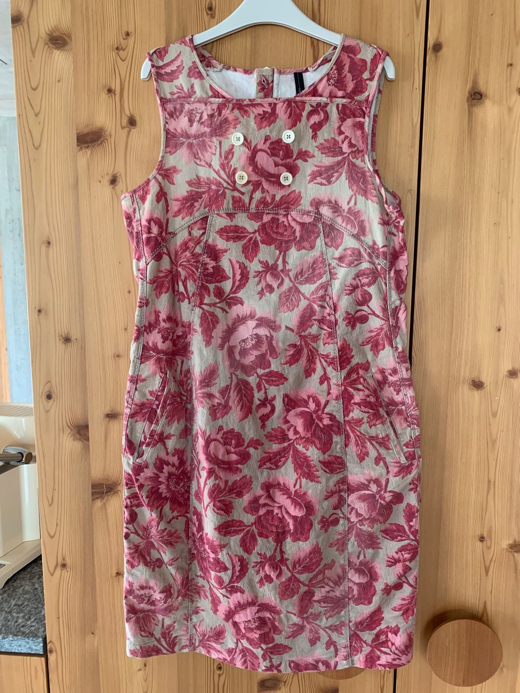 High Kleider: High Kleid – Neu (gemäss Beschreibung) aus Uerkheim von erdf