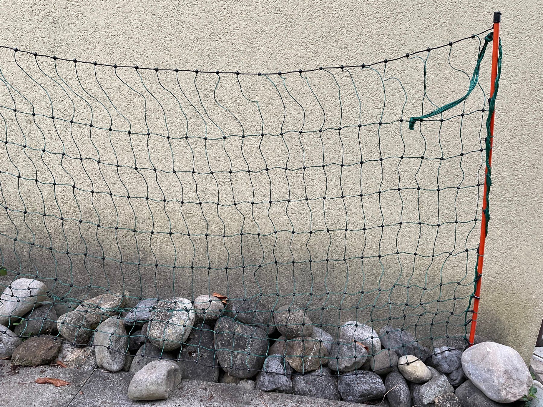 Sonstige Stalleinrichtungen: Weidenetz stromlos für Geflügel oder Kleintiere – Gebraucht aus Unterkulm von bihappy-60