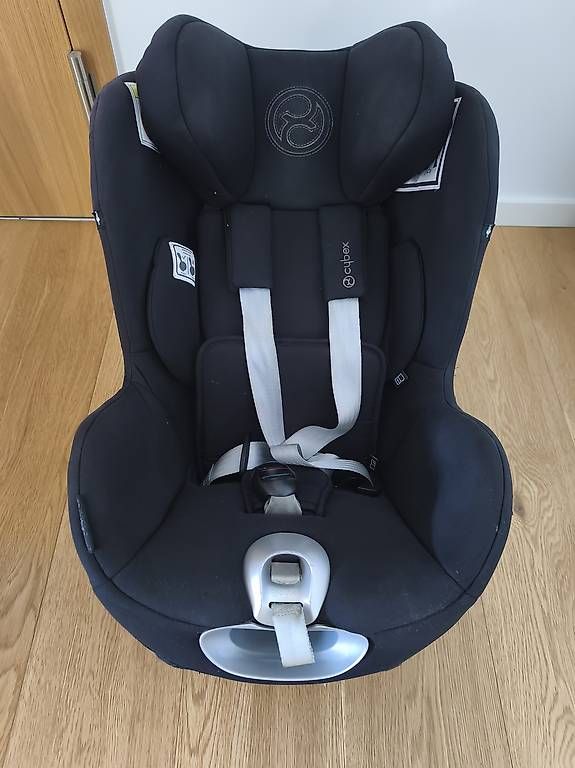 Seggiolini per auto: Siège et base bébé  – Usato da Thônex venduto da hel_y5q6