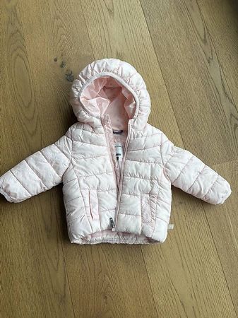 Gefütterte Jacke Gr. 68 c&a