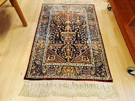 Kleiner Orientteppich handgeknüpft, 112×63cm mit Fransen