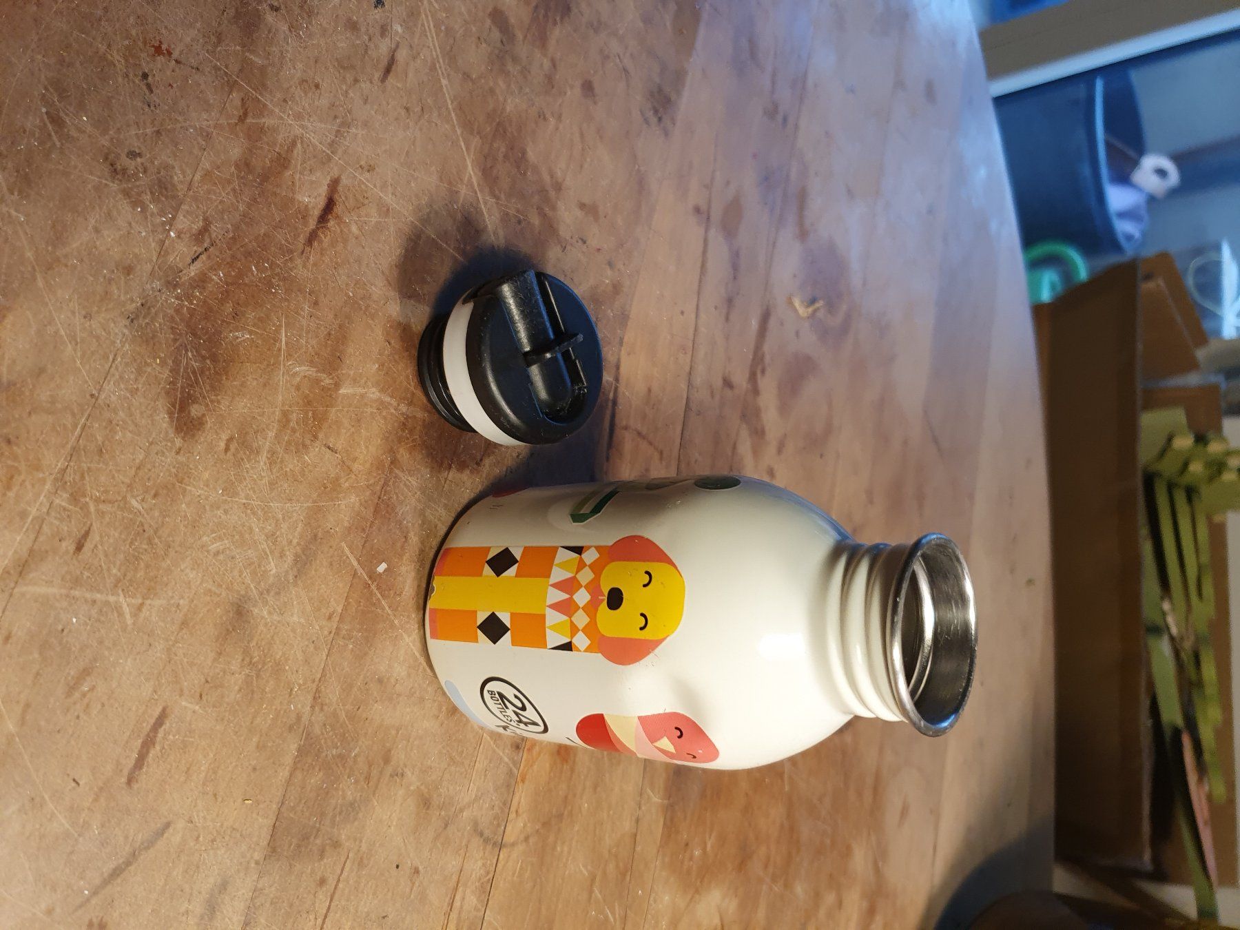 Trinkflaschen & Thermosflaschen: Kindertrinkflasche Alu eine Beule – Gebraucht aus Zürich von loosebone