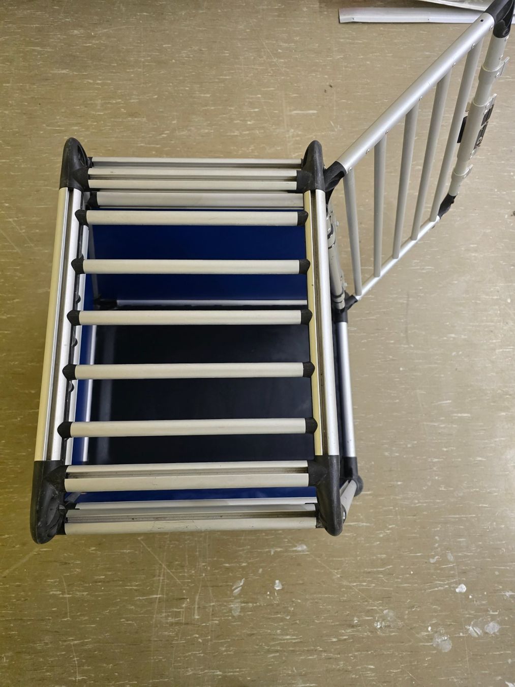 Liege- & Schlafplätze: Hunde Transport Box – Gebraucht aus Unteriberg von Blixbuller 2