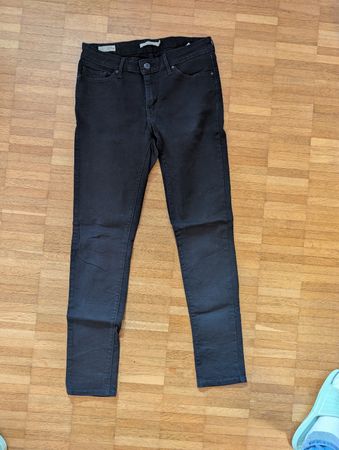 Schwarze Levi's 711 Skinny Jeans