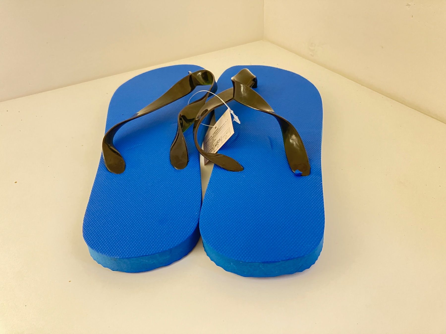 Scarpe da uomo: Sommer Flip Flops Gr. EUR 44, blau – Nuovo e nell'imballaggio originale da Wettingen venduto da Chnoelleli 1