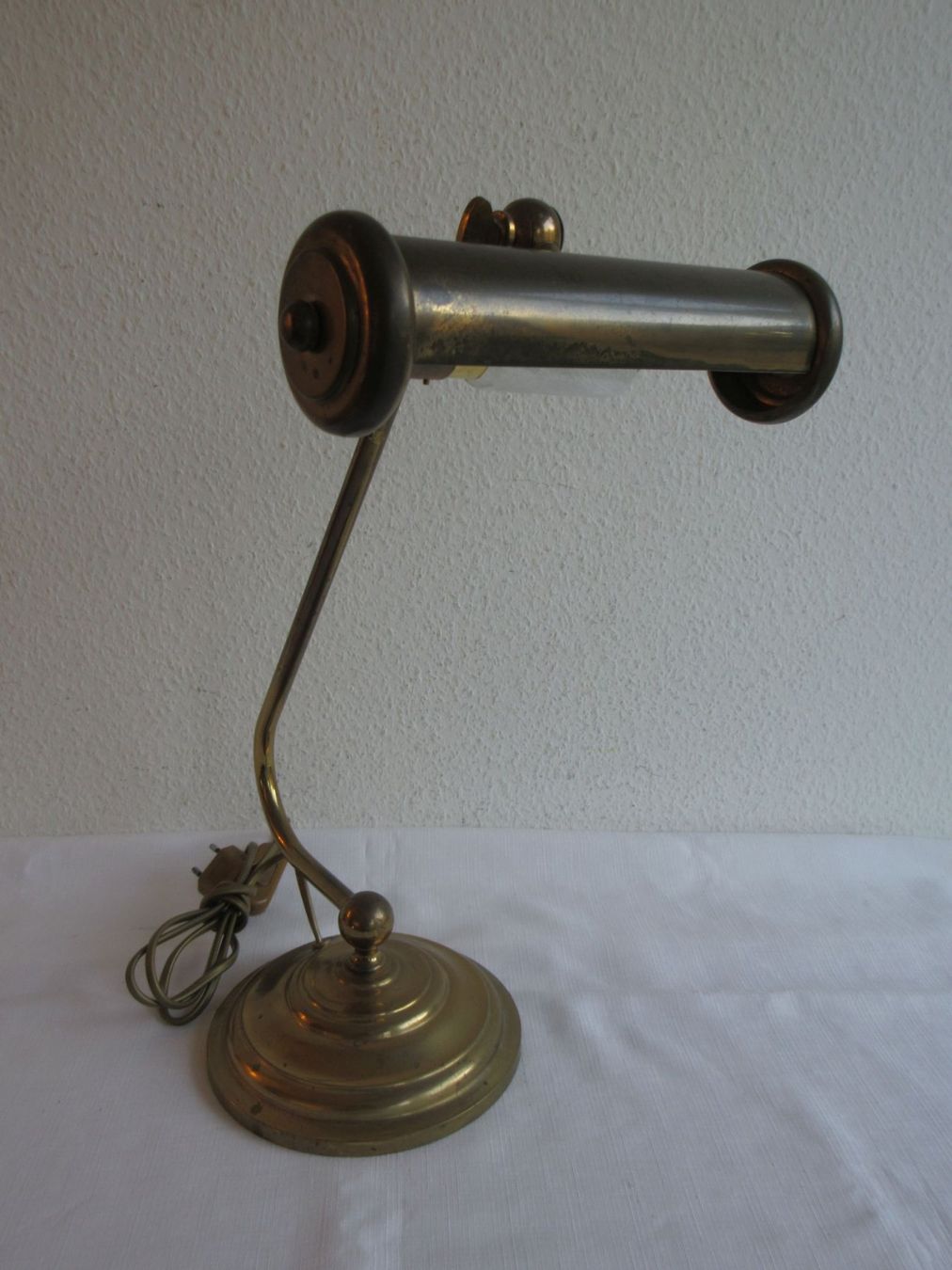 Lampade: Messing Tischlampe, Bankerlampe – Usato da Binningen venduto da Oldfashion 1